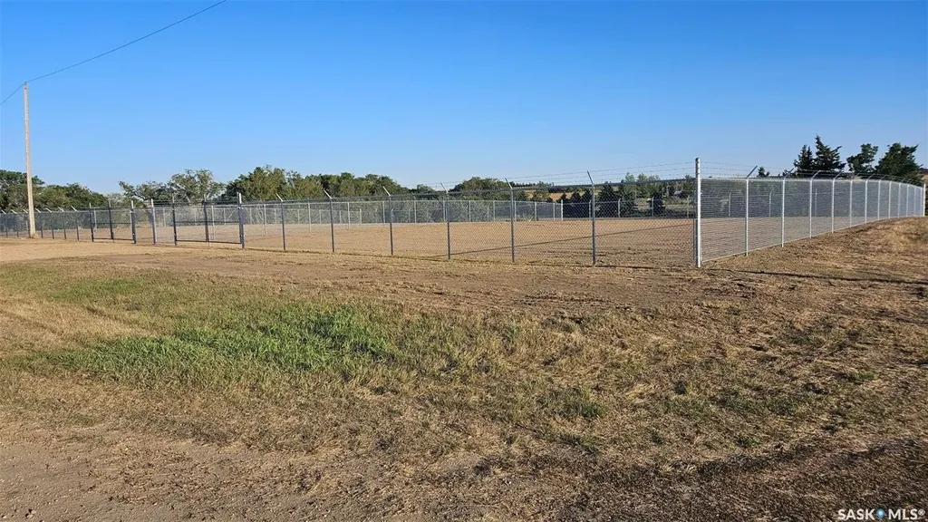 1601 Stadacona Street E Moose Jaw SK S6H 6S4