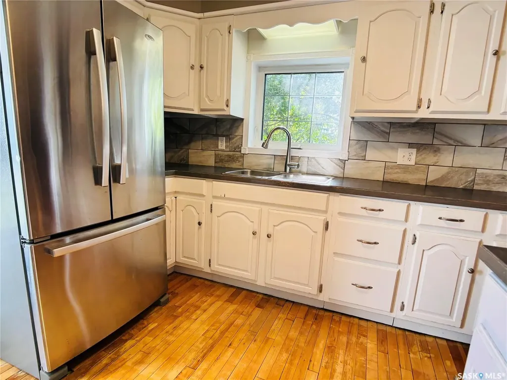 520 1st Street North Portal SK S0C 1W0
