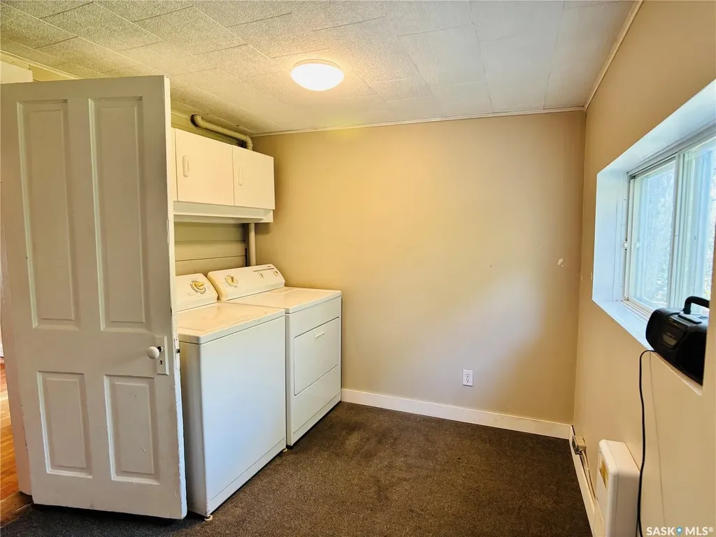 520 1st Street North Portal SK S0C 1W0