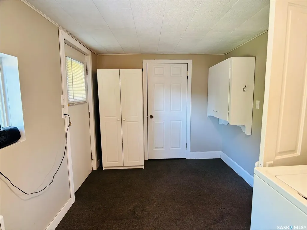 520 1st Street North Portal SK S0C 1W0
