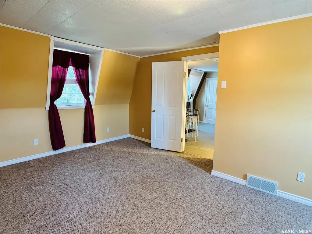 520 1st Street North Portal SK S0C 1W0