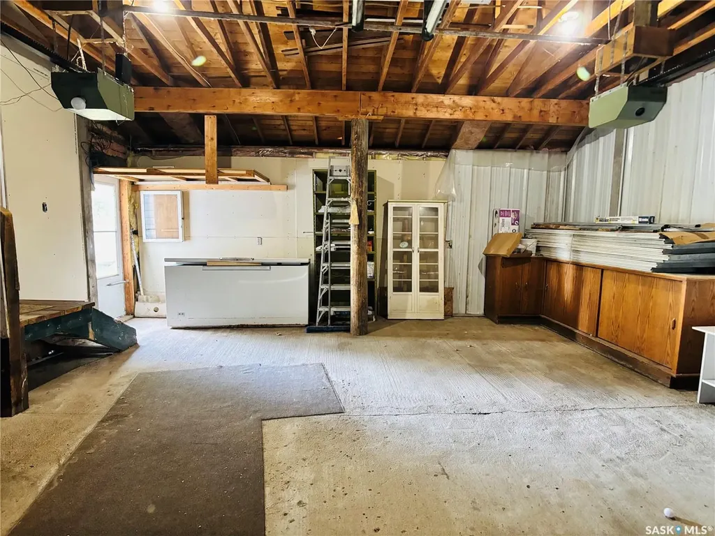 520 1st Street North Portal SK S0C 1W0
