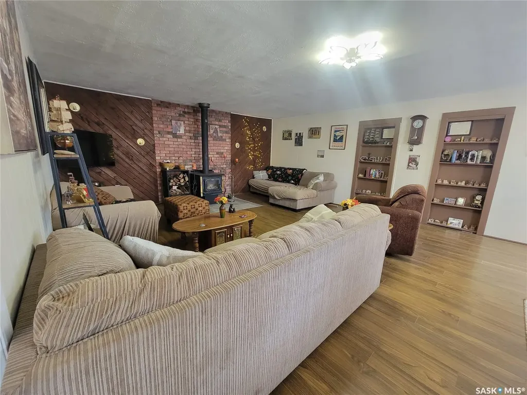 421 4th Street Denzil SK S0L 2S0