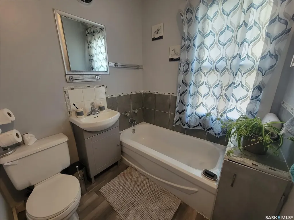 421 4th Street Denzil SK S0L 2S0