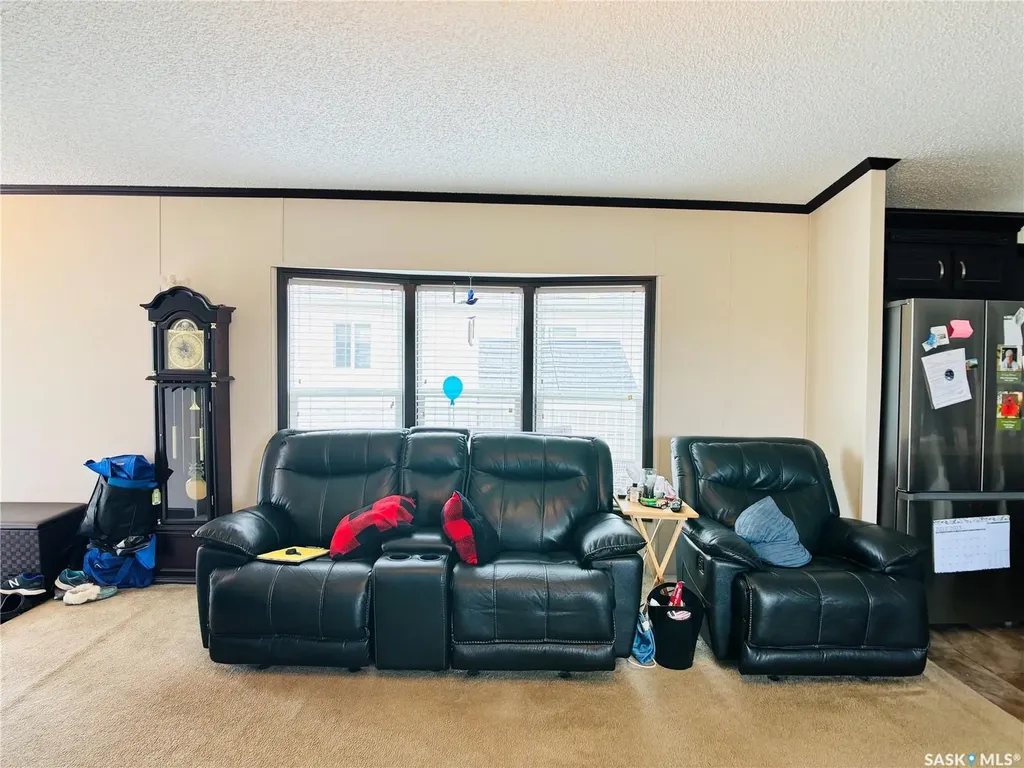 2004 Alice Road Estevan SK S4A 3A7