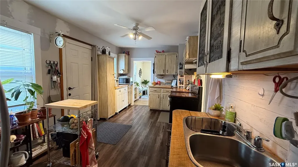 1832 101st Street North Battleford SK S9A 1B1