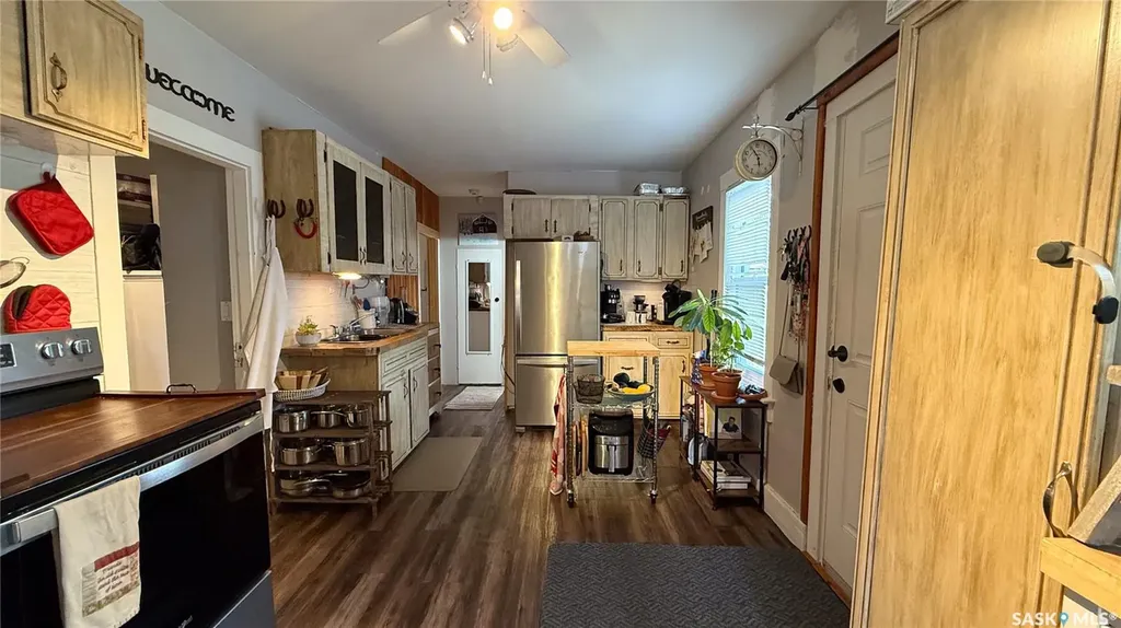 1832 101st Street North Battleford SK S9A 1B1
