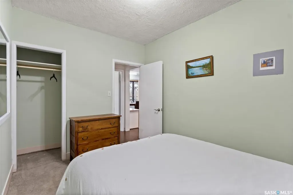 202-206 Elizabeth Avenue Manitou Beach SK S0K 4T1