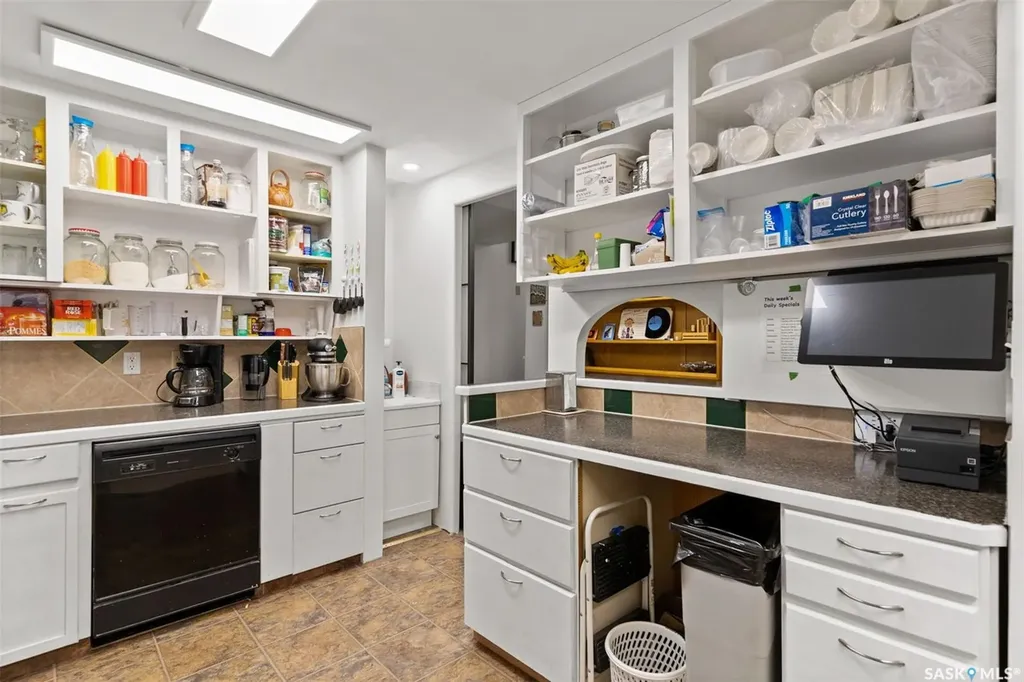 202-206 Elizabeth Avenue Manitou Beach SK S0K 4T1