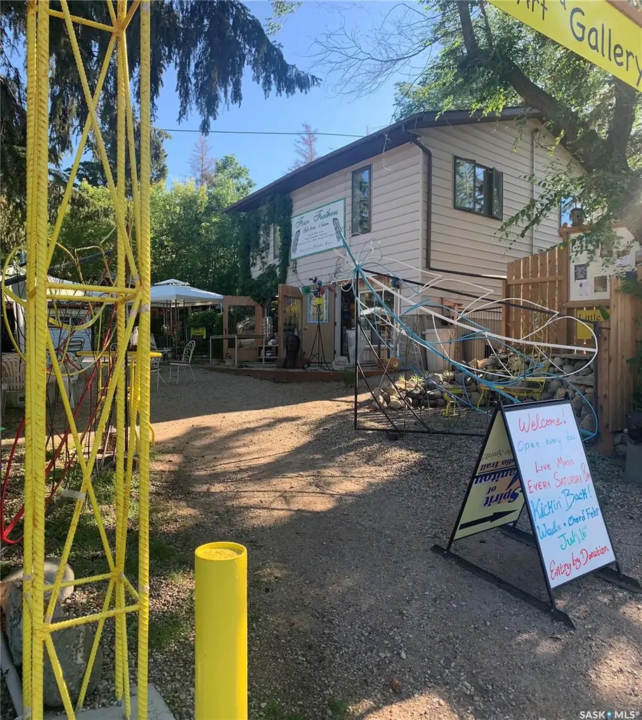 202-206 Elizabeth Avenue Manitou Beach SK S0K 4T1