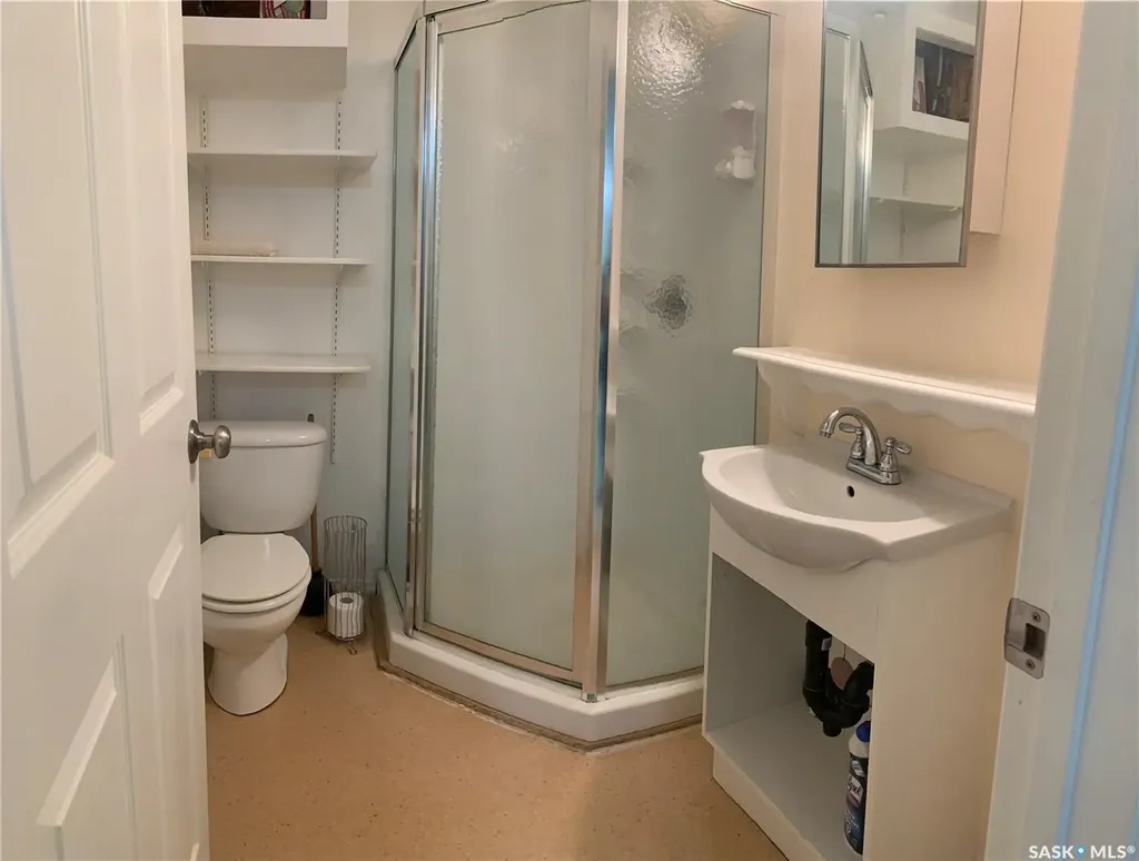 202-206 Elizabeth Avenue Manitou Beach SK S0K 4T1