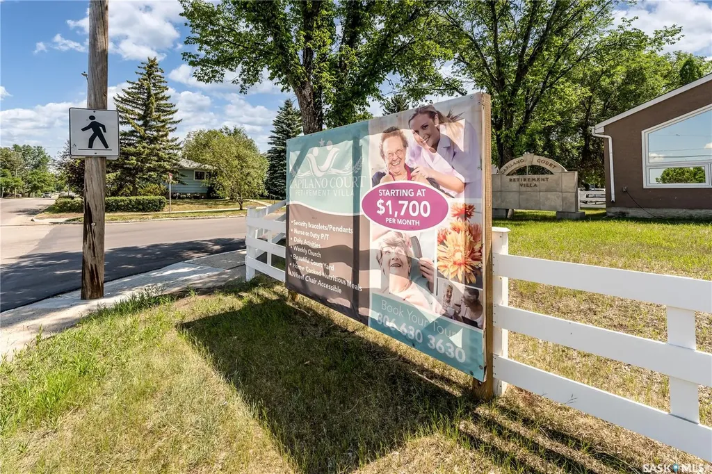 1236 3rd Avenue NW Moose Jaw SK S6H 3V3