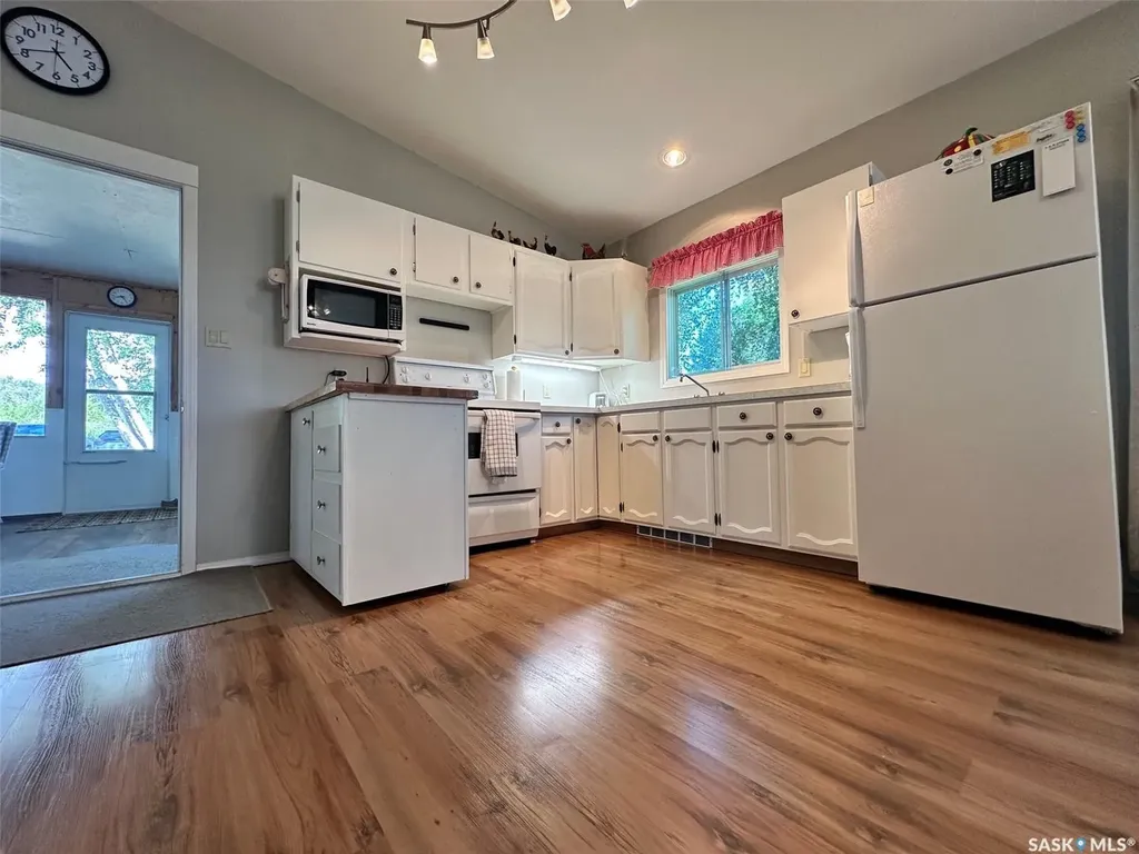 24 Ruby Crescent Hudson Bay SK S0E 0E0