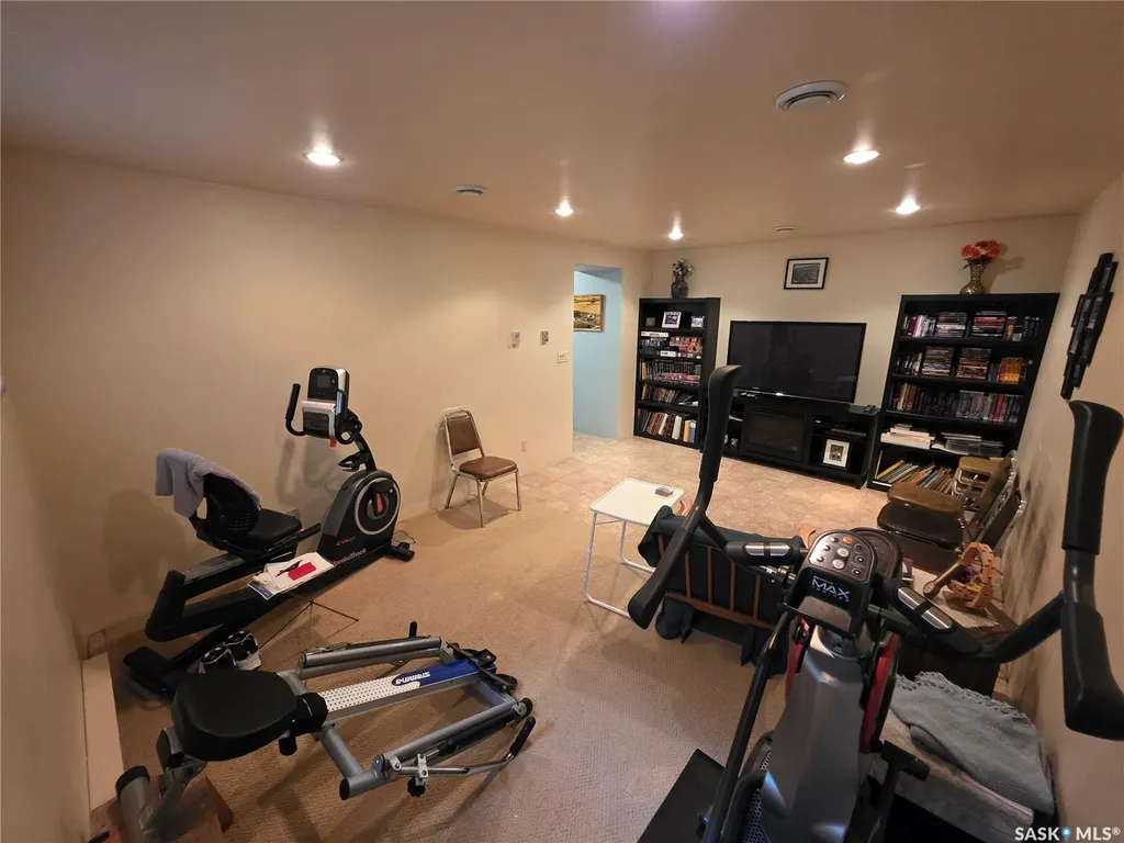 504 Mistusinne Crescent Mistusinne SK S0H 1J0