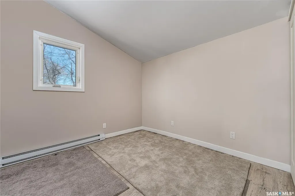 1317 Connaught Avenue Moose Jaw SK S6H 4B9