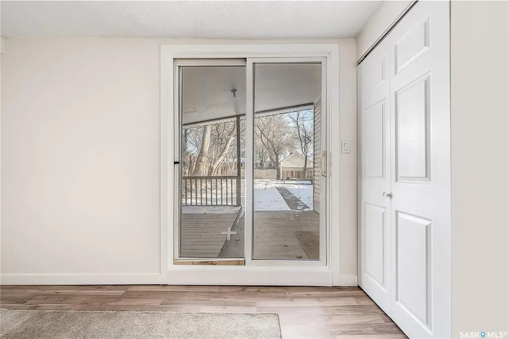 1317 Connaught Avenue Moose Jaw SK S6H 4B9