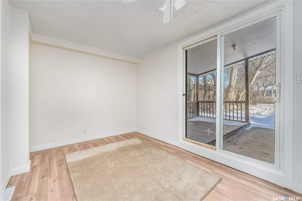 1317 Connaught Avenue Moose Jaw SK S6H 4B9
