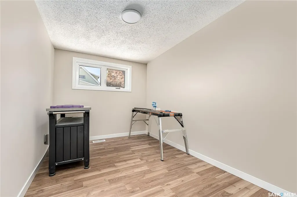 1317 Connaught Avenue Moose Jaw SK S6H 4B9