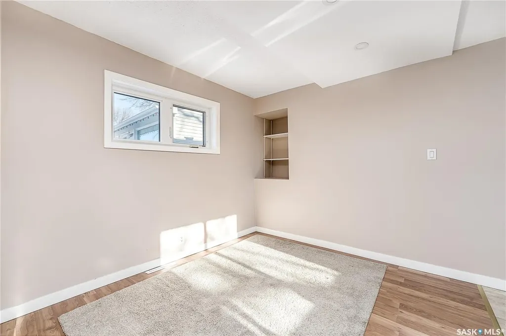 1317 Connaught Avenue Moose Jaw SK S6H 4B9