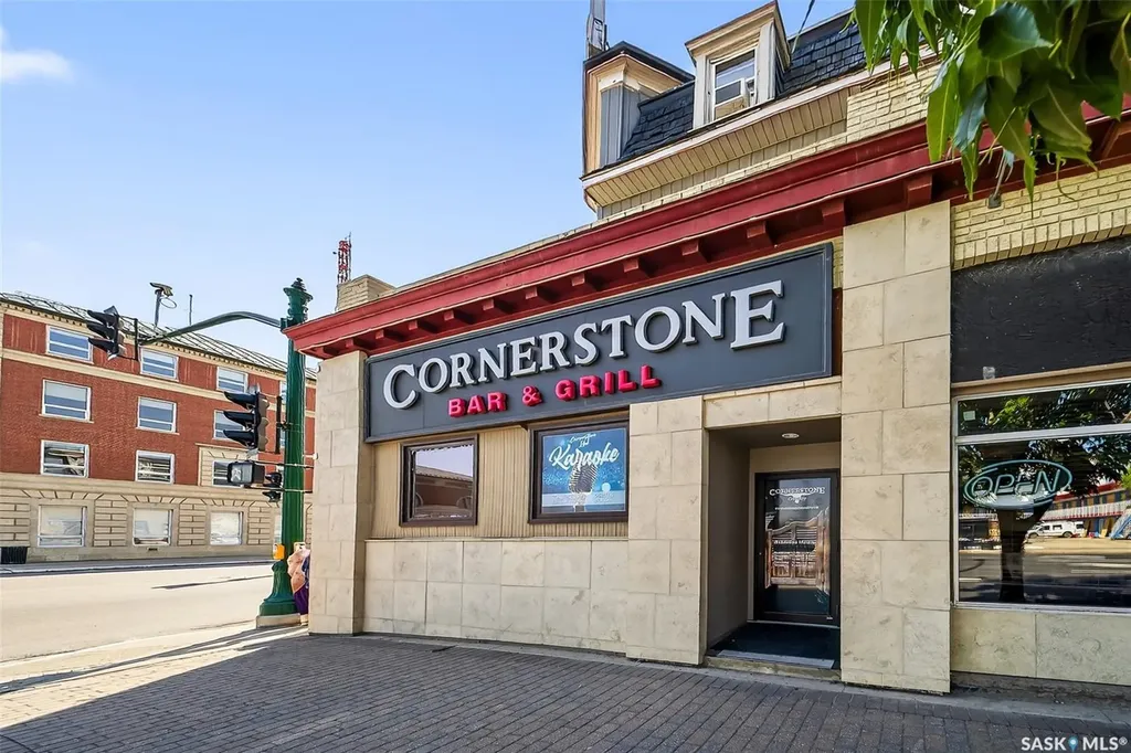 8 Main Street N Moose Jaw SK S6H 0V8