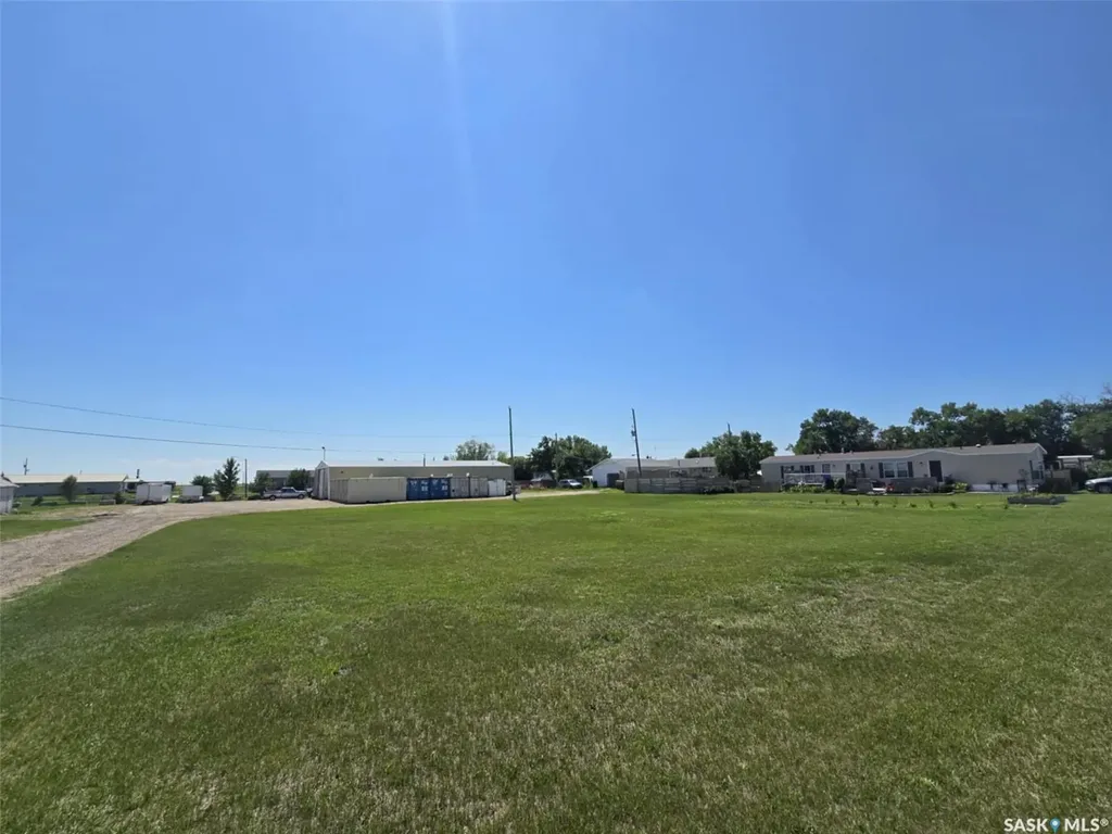 412 Railway Avenue Belle Plaine SK S0G 0G0