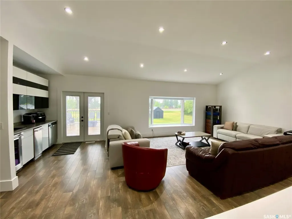 837 Prospect Avenue Oxbow SK S0C 2B0