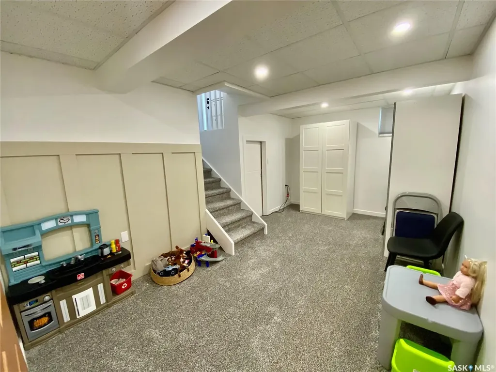 837 Prospect Avenue Oxbow SK S0C 2B0