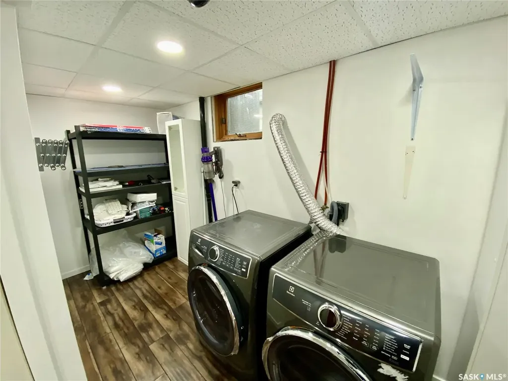 837 Prospect Avenue Oxbow SK S0C 2B0