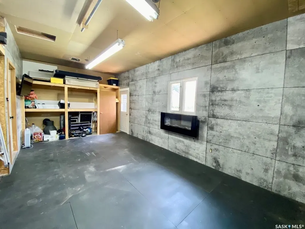 837 Prospect Avenue Oxbow SK S0C 2B0