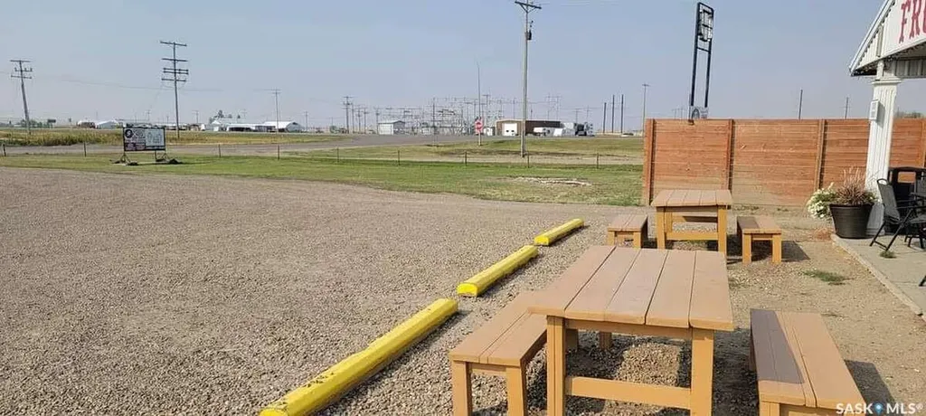 925 5th Avenue W Shaunavon SK S0N 2M0