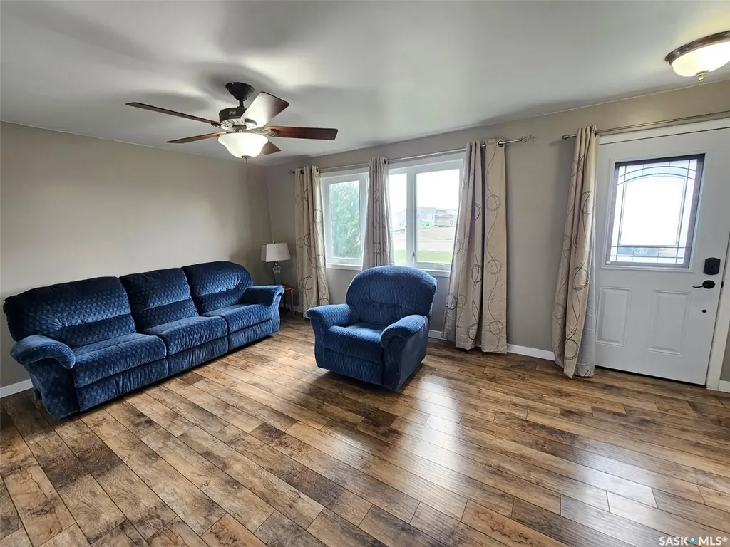 316 Clare Street Arcola SK S0C 0G0