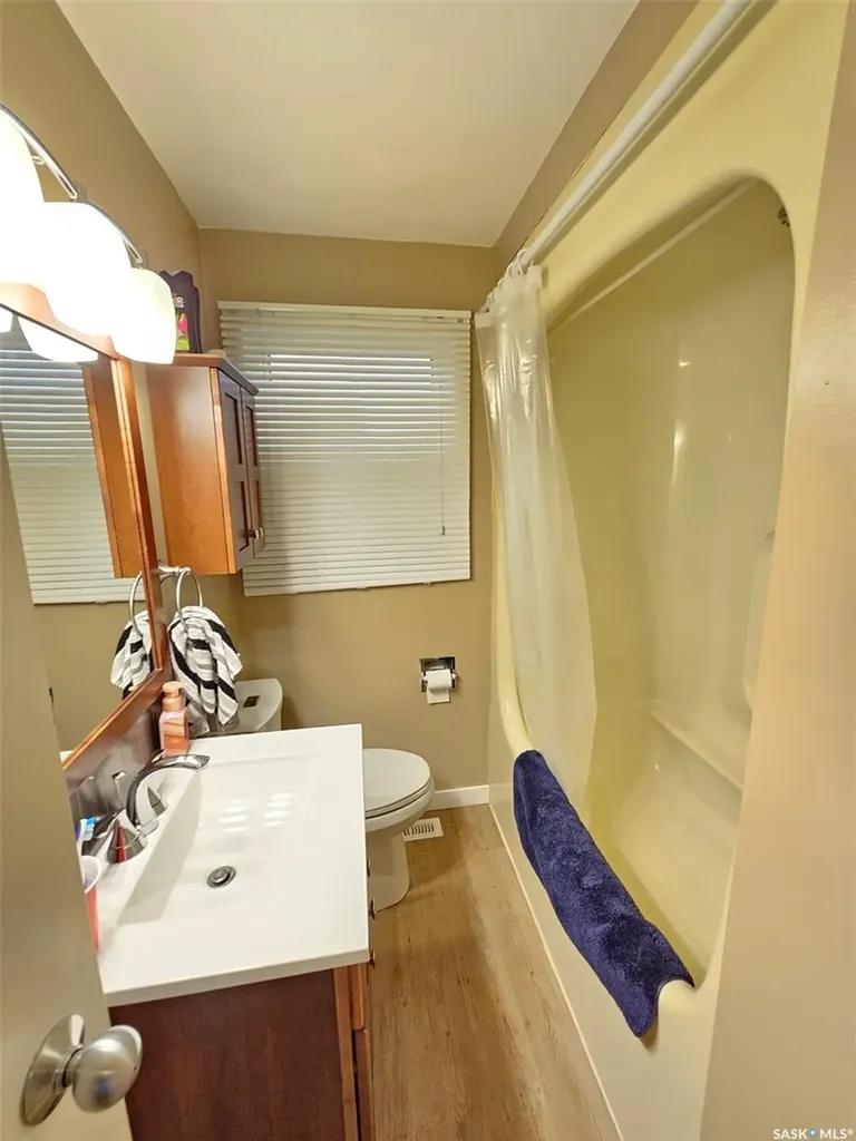 316 Clare Street Arcola SK S0C 0G0