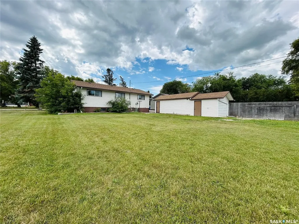 520 3rd Avenue Esterhazy SK S0A 0X0