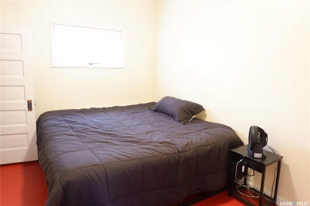 215 Kerry Street Limerick SK S0H 2P0