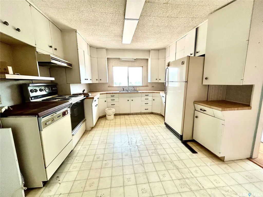 791 Park Road Zenon Park SK S0E 1W0