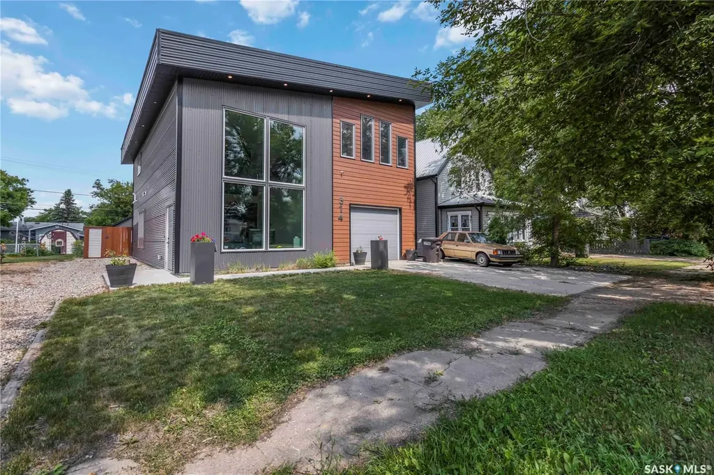 314 Fifth Avenue E Watrous SK S0K 4T0