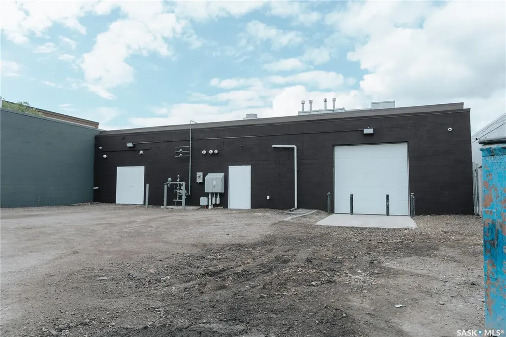 1715 South Railway Street Regina SK S4P 1V6