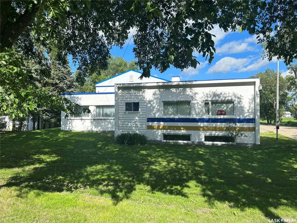 713 Stella Street Grenfell SK S0G 2B0