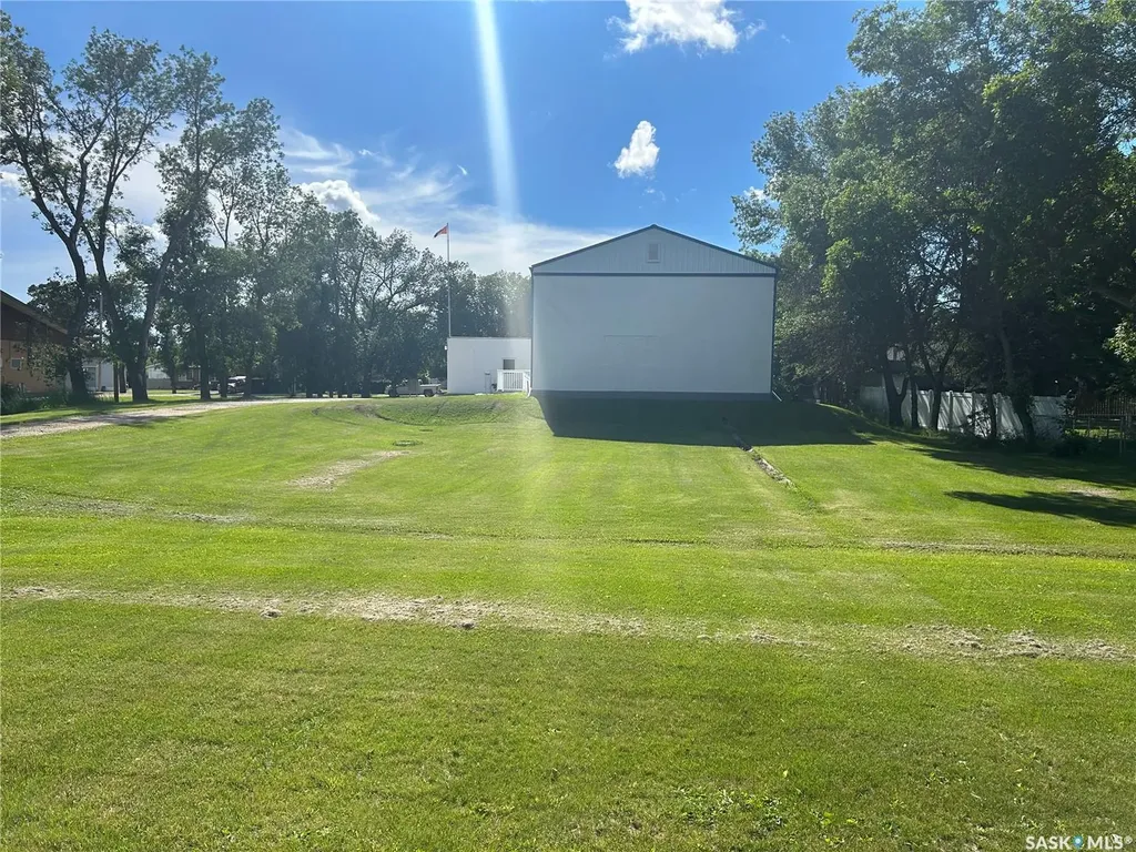 713 Stella Street Grenfell SK S0G 2B0