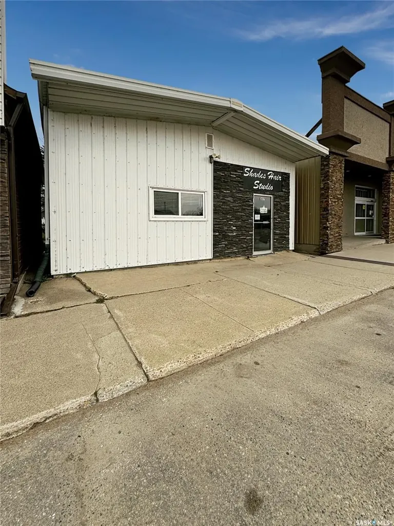 307 Main Street Hague SK S0K 1X0