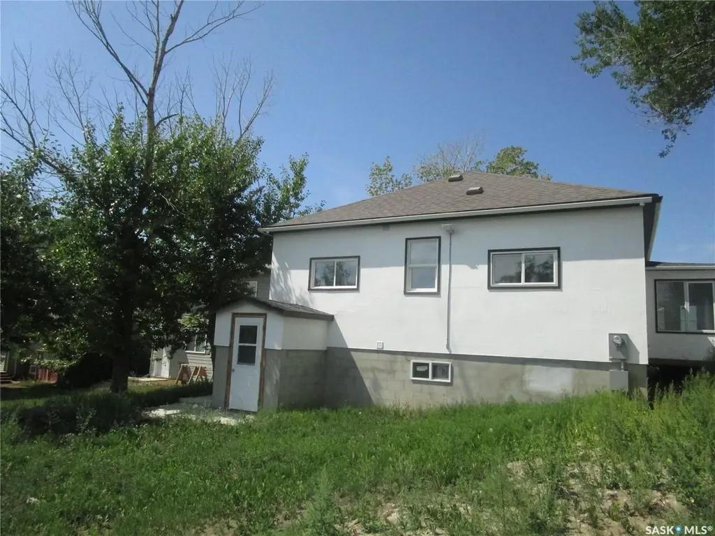 2011 1st Street S Rockglen SK S0H 3R0