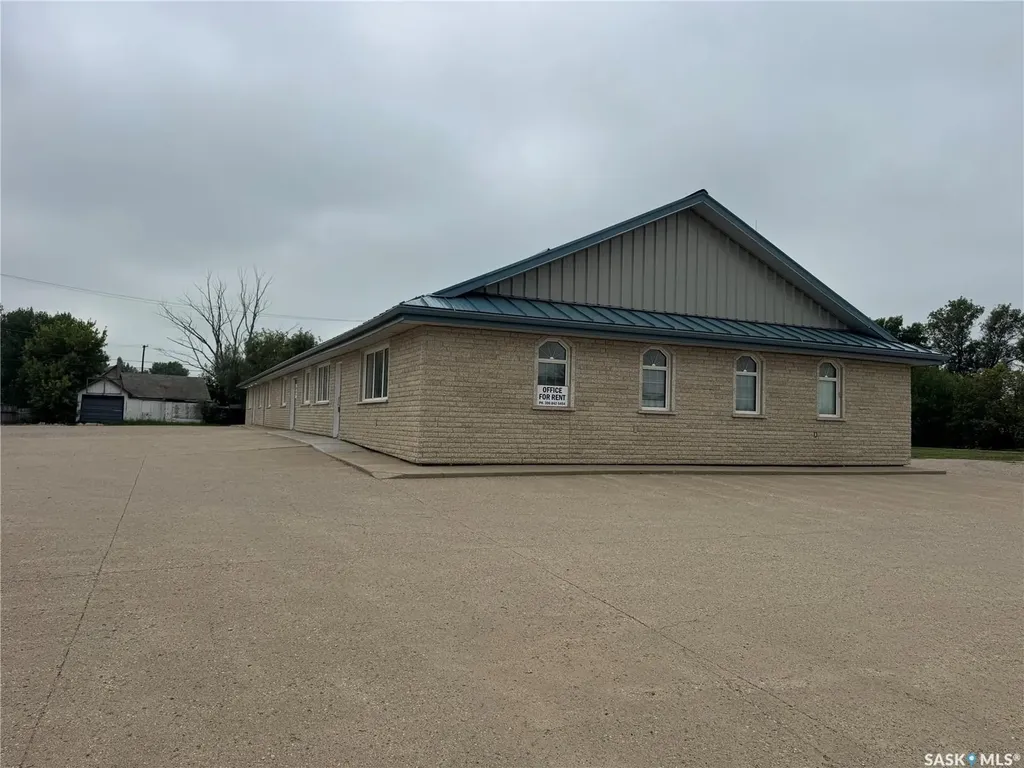 102 Sims Avenue Weyburn SK S4H 0A2