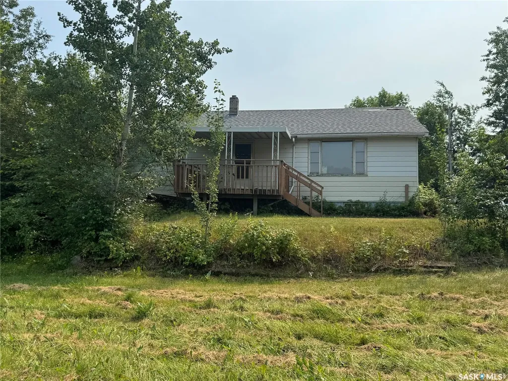 1631 Bay Avenue N La Ronge SK S0J 1L0