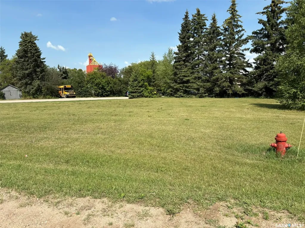 130 3rd Street E Glaslyn SK S0M 0Y0