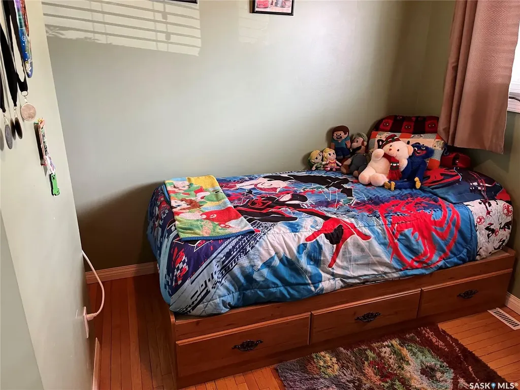 229 4th Avenue E Gravelbourg SK S0H 1X0