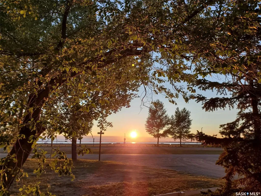 9261 Clement Crescent Cochin SK S0M 0L0