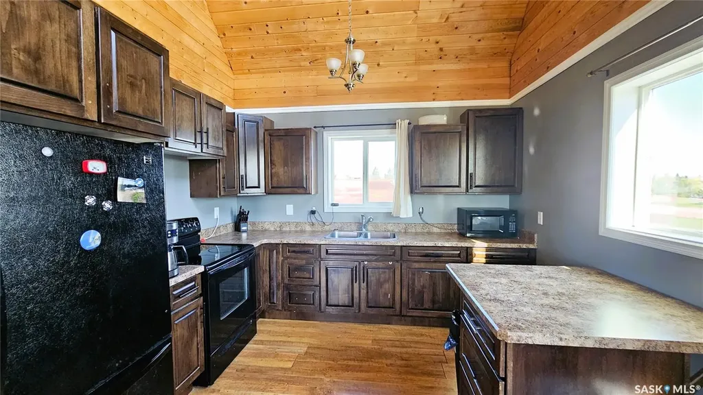 9 Bouchard Lane Invergordon Rm No. 430 SK S0K 1A0