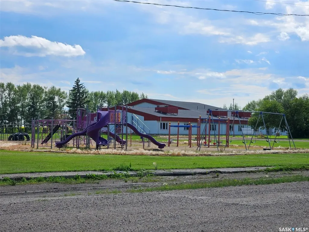 300 Mgr Jean Gaire Avenue Storthoaks Rm No. 31 SK S0C 0J0
