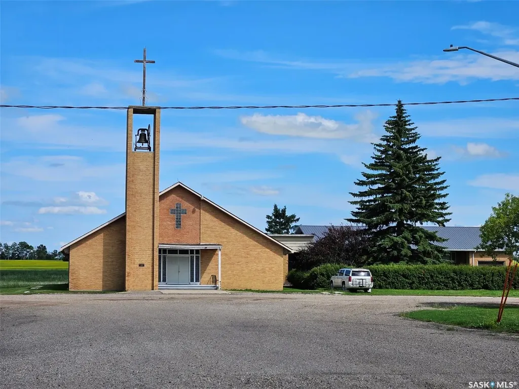 300 Mgr Jean Gaire Avenue Storthoaks Rm No. 31 SK S0C 0J0
