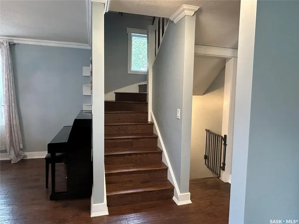 314 Antrim Street North Portal SK S0C 1W0